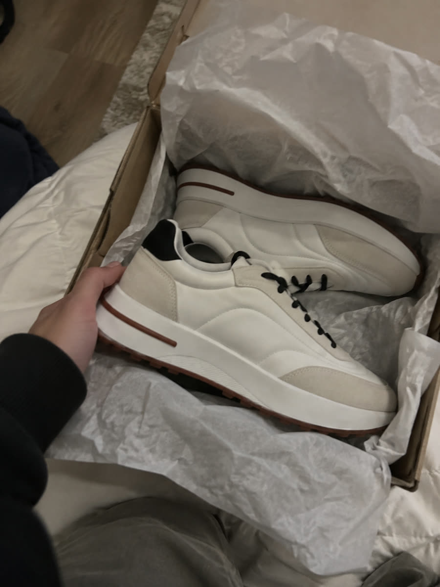Worn by those who love it