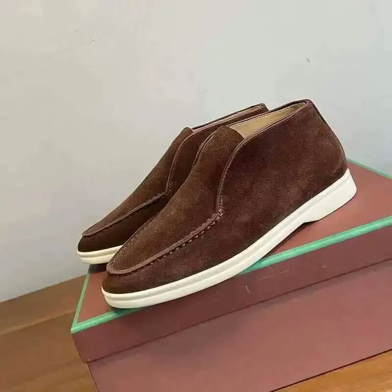 Worn by those who love it