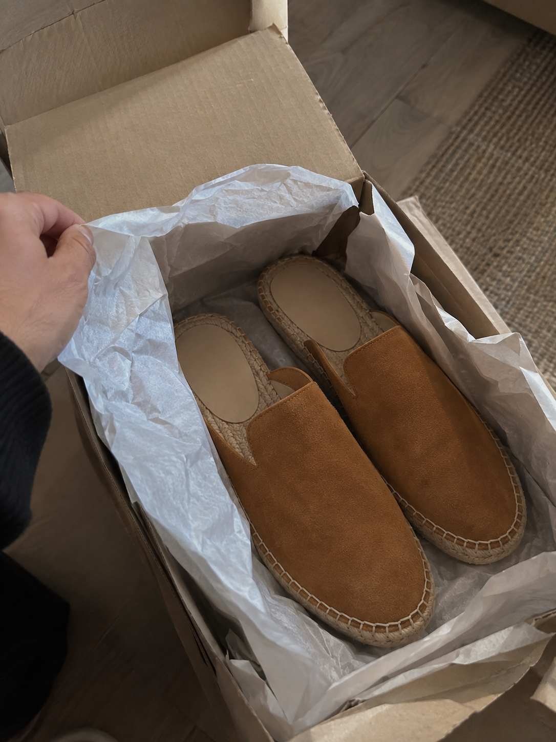 Worn by those who love it