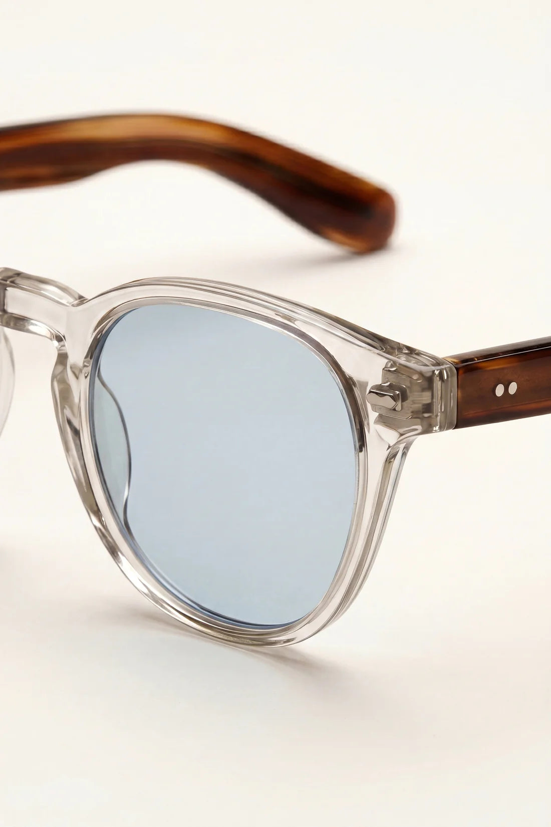 Die Positano Sonnenbrille in Transparent Braun