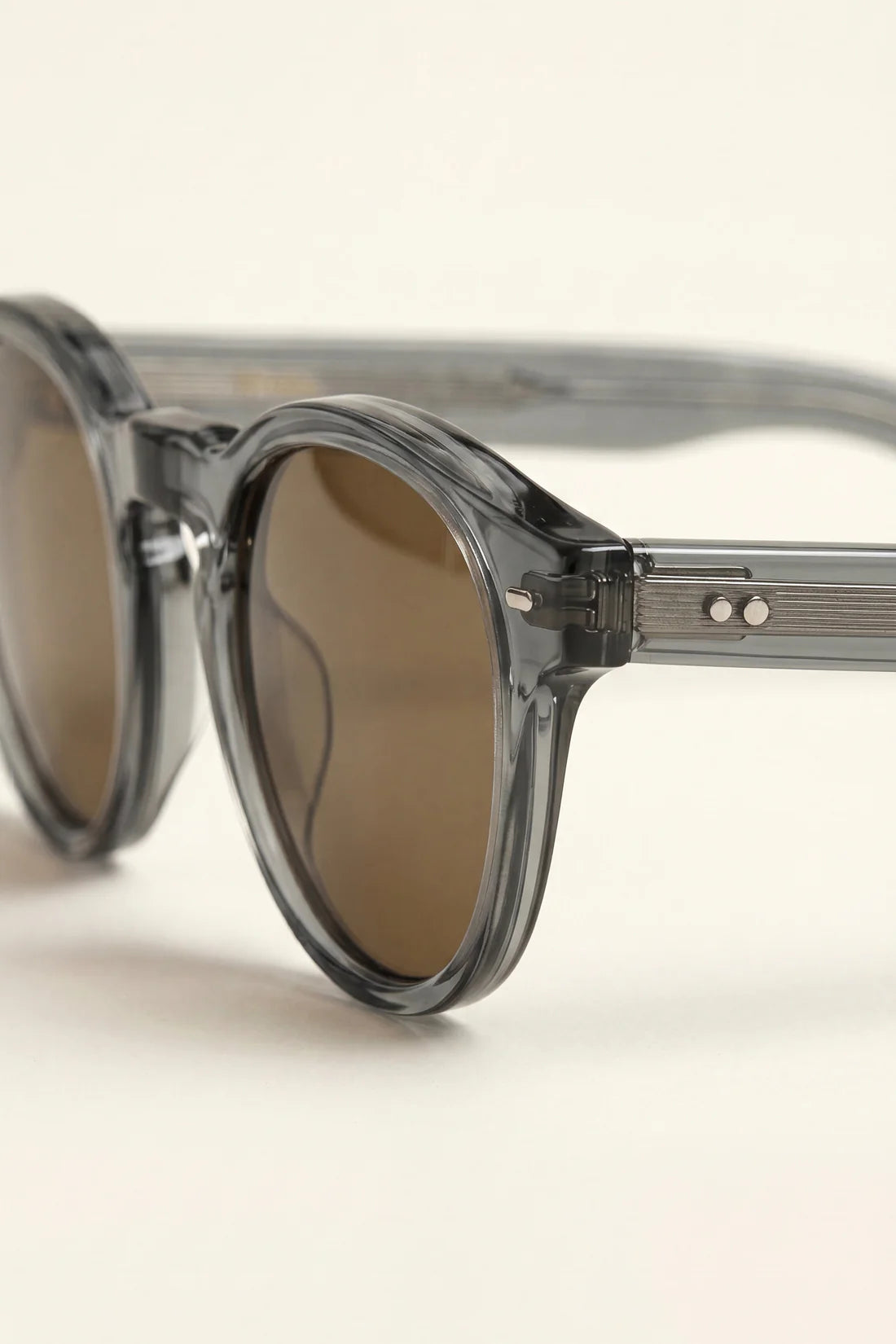 The Monopoli Smoke Grey Sunglasses